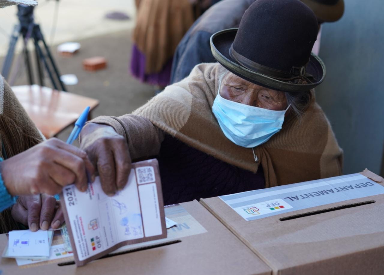 Defensora del Pueblo destaca participación de la población en las urnas