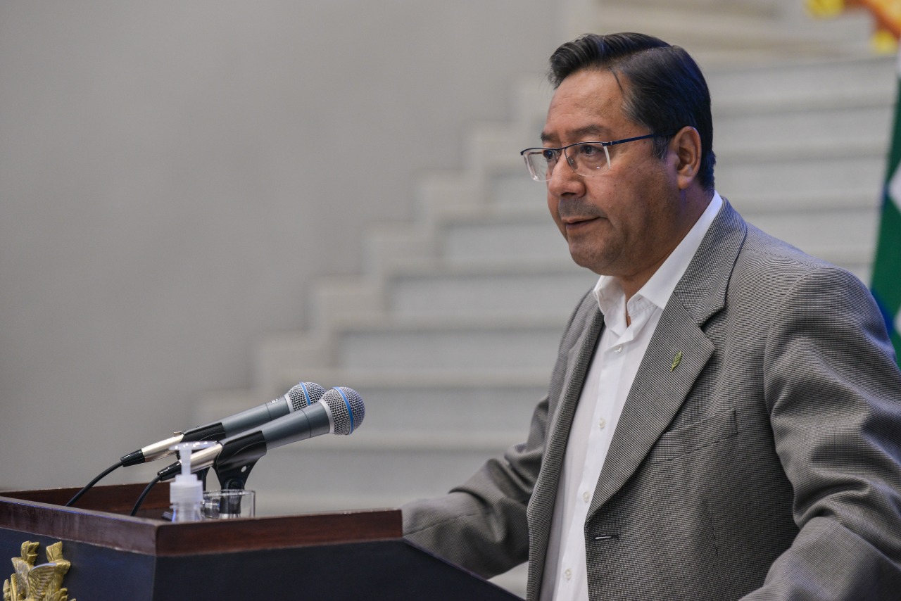 COVID-19: Presidente convoca a que adultos mayores y personas con enfermedades de base usen el registro único nacional