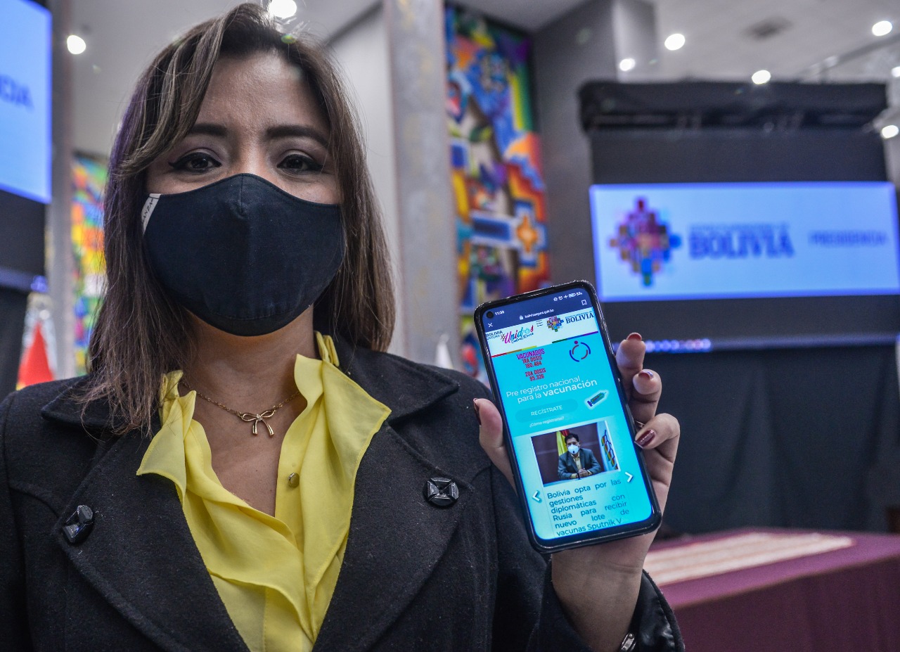Viceministra Alcón: “Herramientas tecnológicas garantizan acceso a pre registro de vacunación contra el COVID-19”