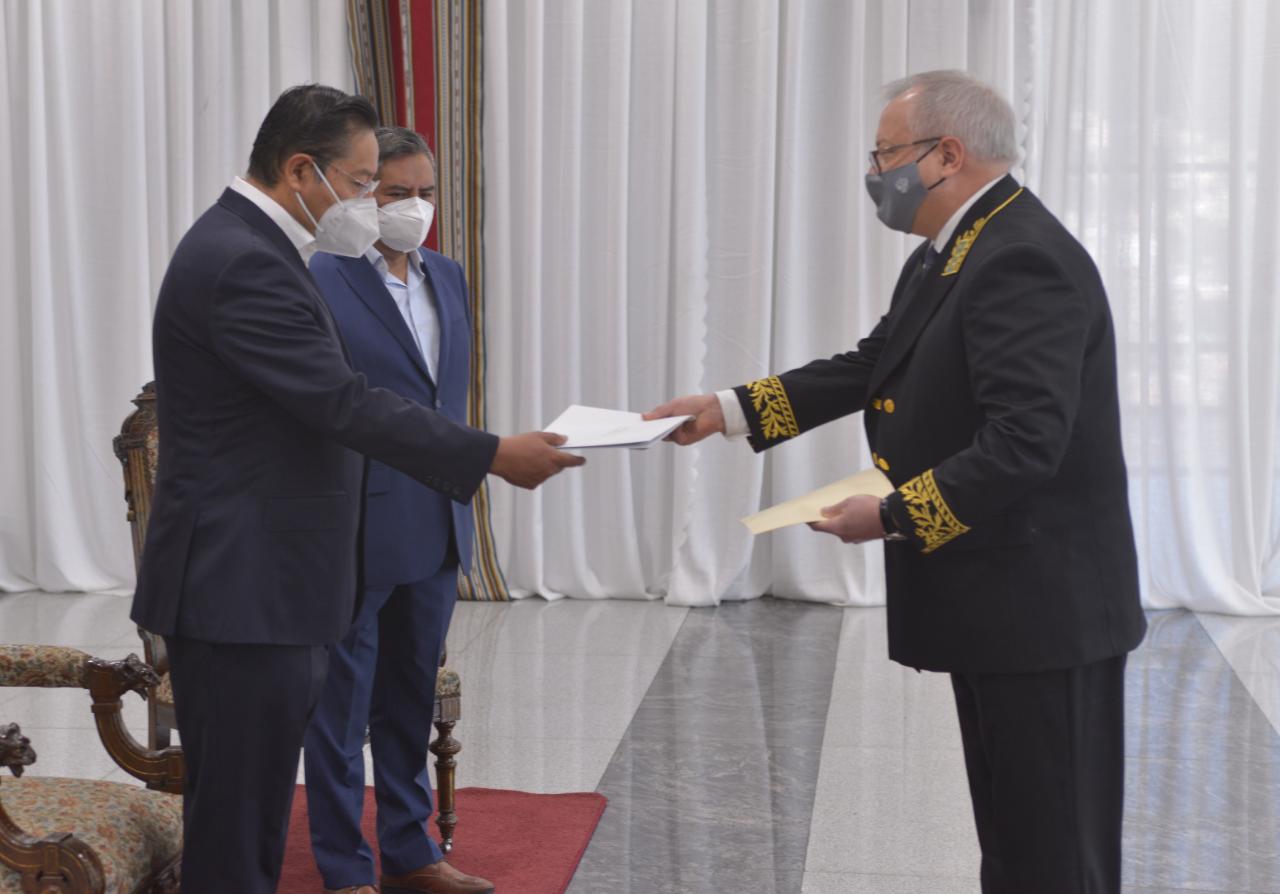 Presidente Arce recibe cartas credenciales de embajadores de América Latina y Europa