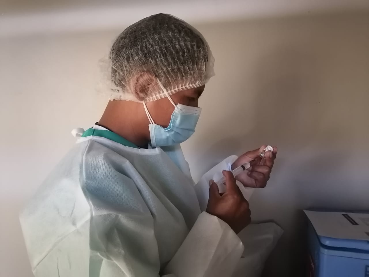 Ministerio de Salud intensifica vacunación en seis puntos de La Paz y El Alto