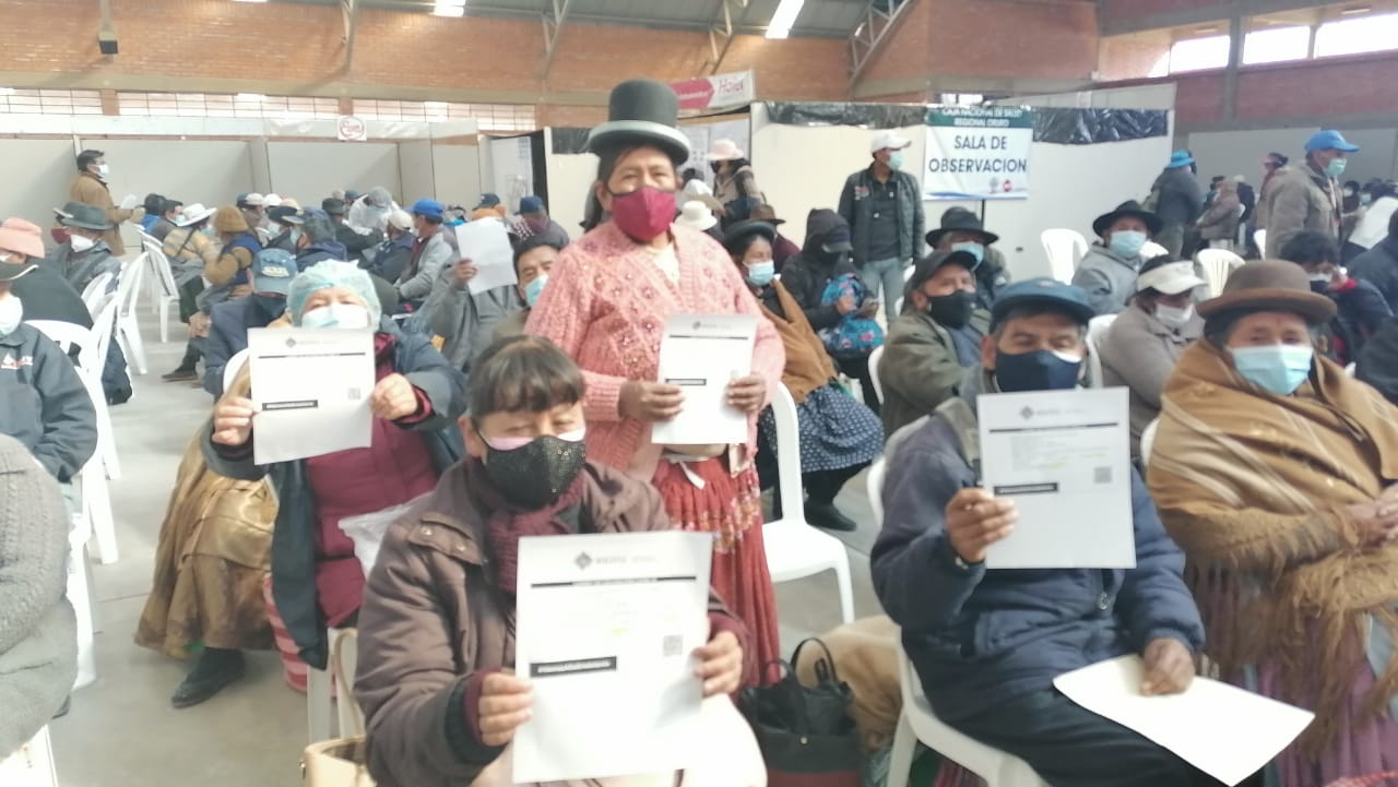 Salud confirma inicio de la tercera ola de contagios por coronavirus en Bolivia