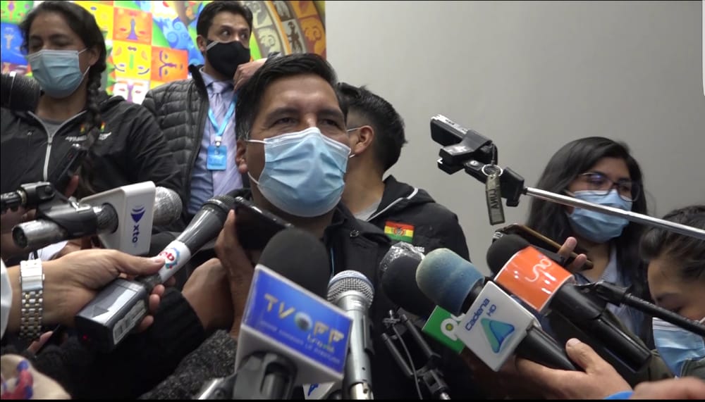 Ministro: Los maestros pueden reprobar a los estudiantes pero en base al reglamento de evaluación