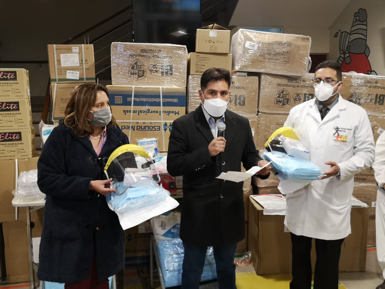 Gobierno dona equipos, medicinas e insumos de bioseguridad por un valor de Bs 3,3 millones al Hospital Cotahuma de La Paz