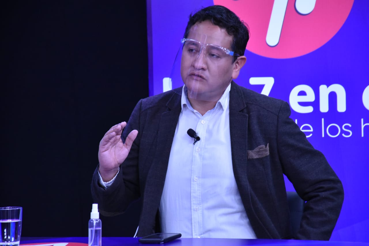 Viceministro descarta combinación de vacunas contra el coronavirus