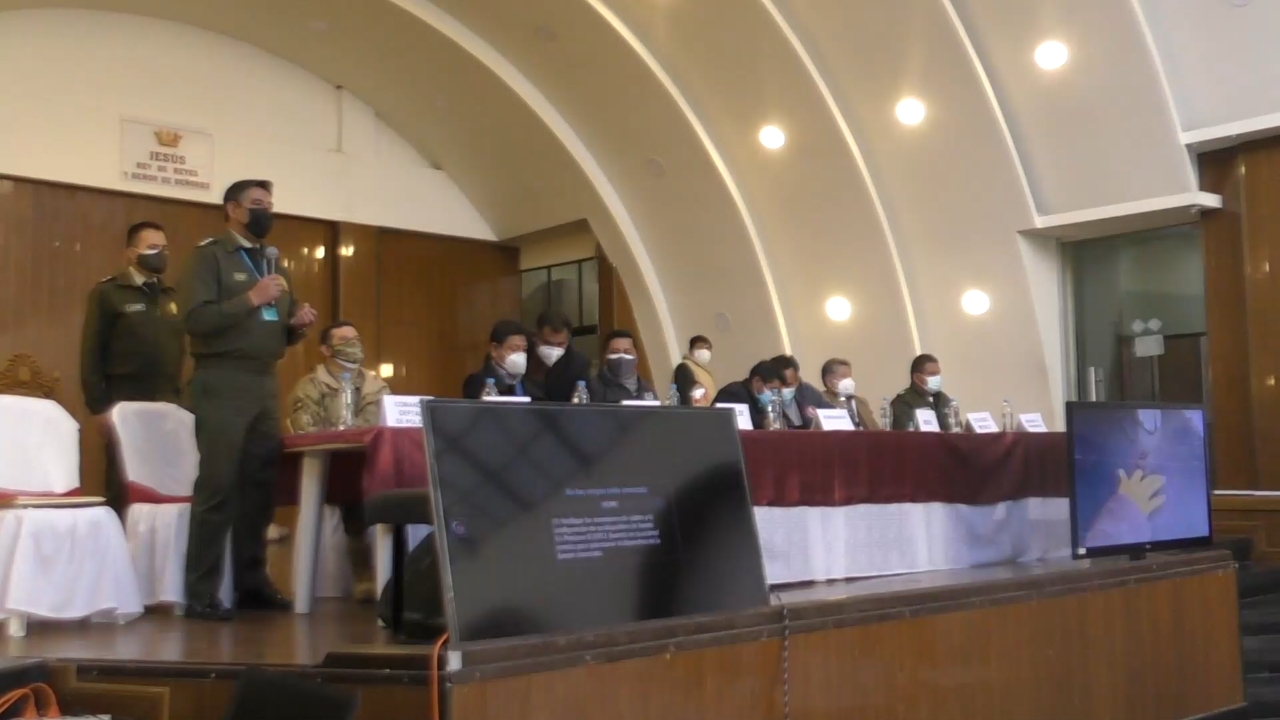 Oruro mantiene horarios de restricción de lunes a sábado y domingos se abre la circulación hasta las 14h00