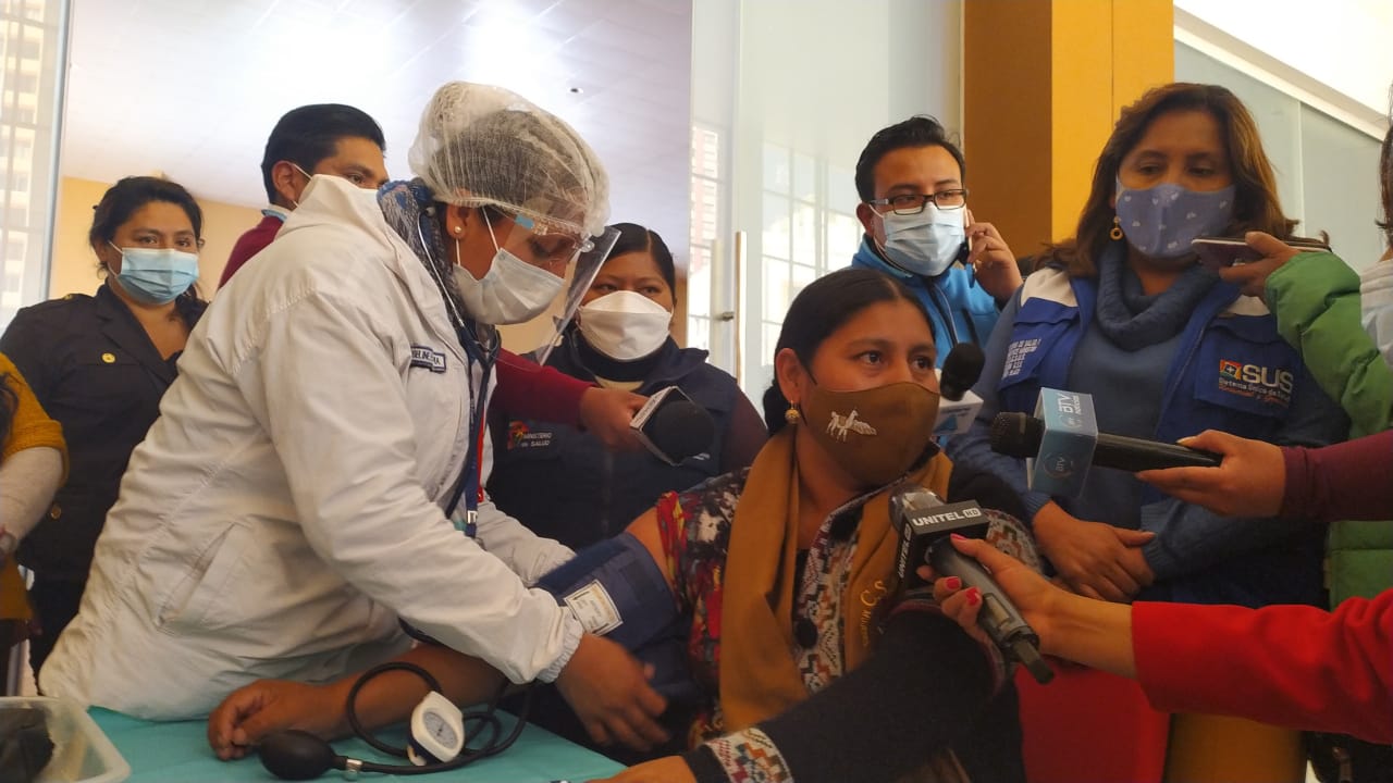 Mujeres líderes de organizaciones indígenas y campesinas impulsan vacunación contra el COVID-19