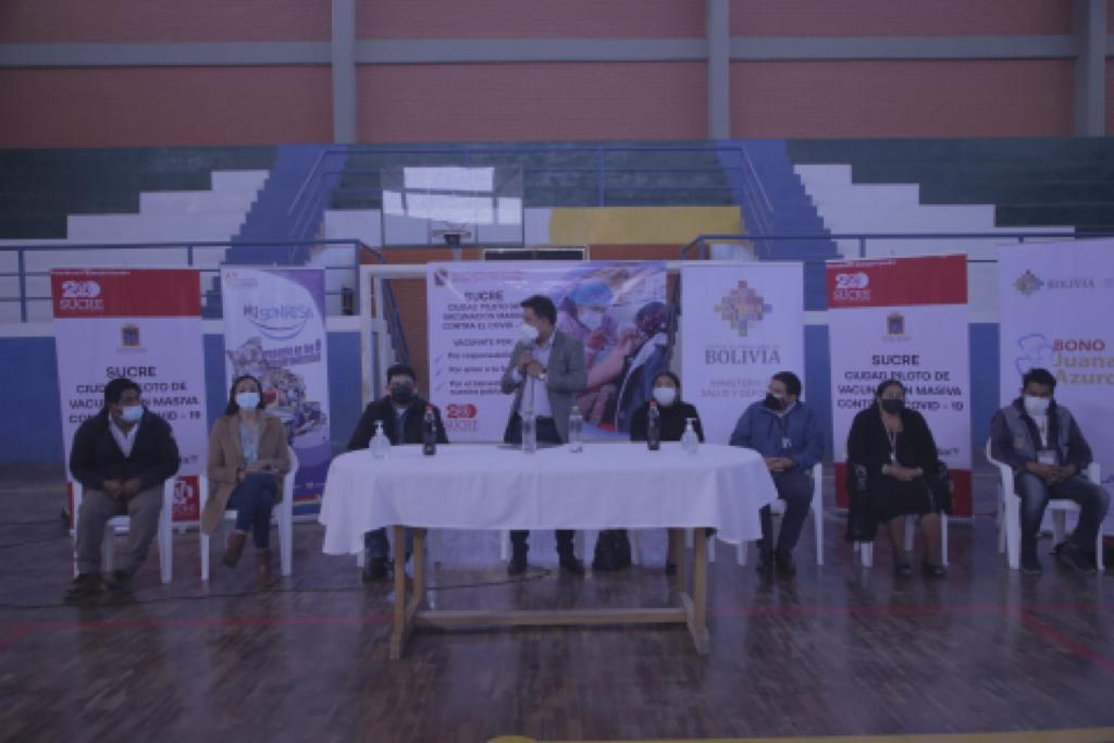 Salud implementa punto móvil de vacunación en Sucre para facilitar inmunización contra el COVID-19