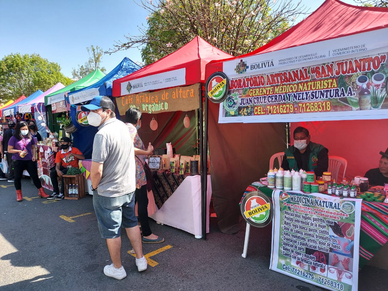Más de 100 expositores participan de la feria productiva “Unidos Contra el Covid - Hecho en Bolivia” en Cochabamba