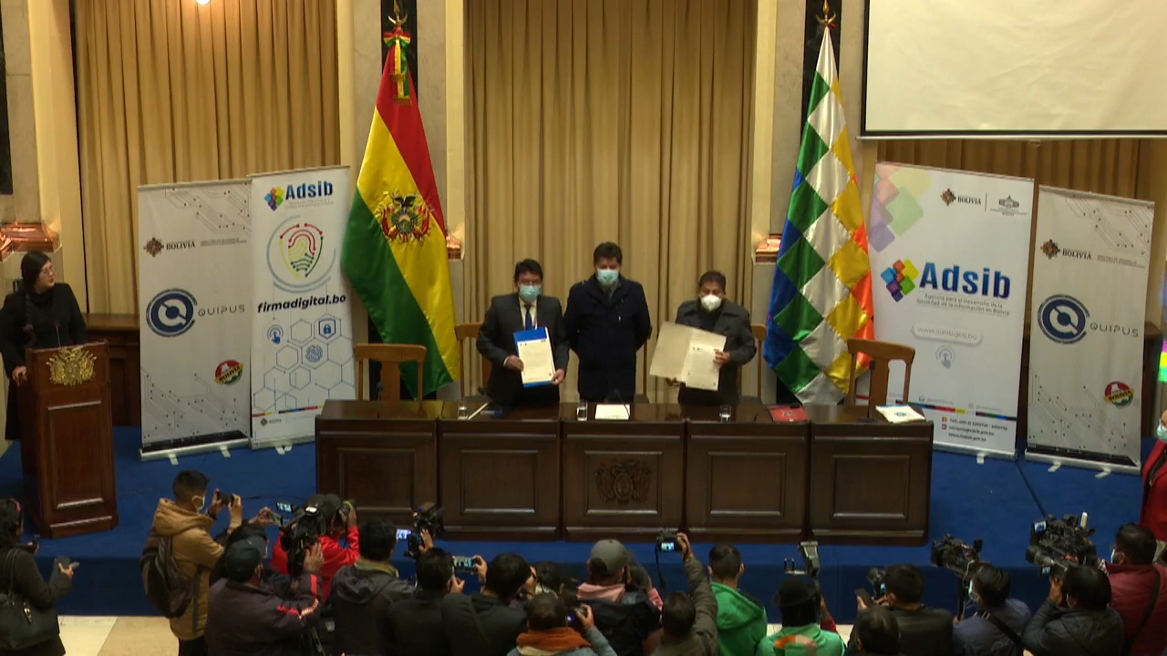 Firma de convenio entre Quipus y Adsib da comienzo a la “era digital” en Bolivia
