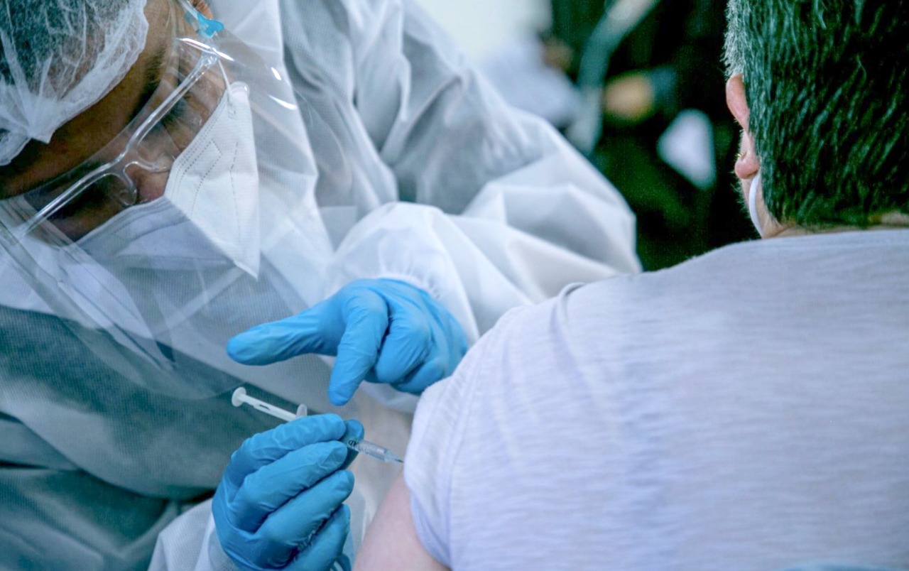 “Grupos” antivacuna ponen en riesgo la vida de la población boliviana