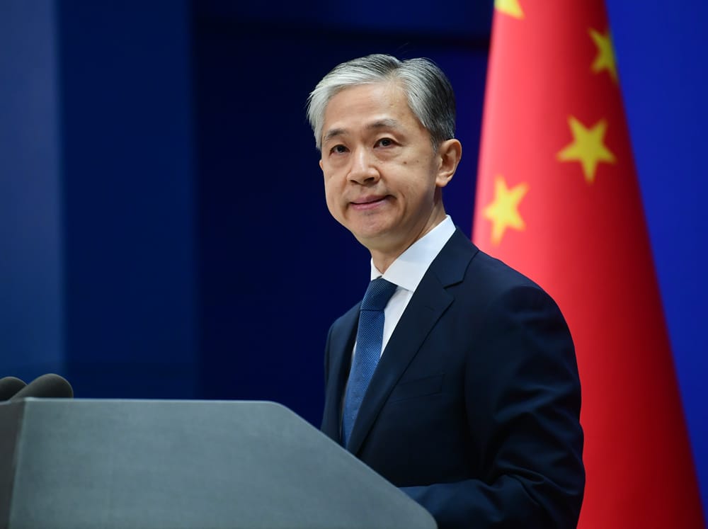 China critica la política de EEUU en Afganistán