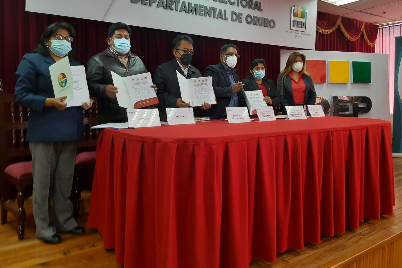 Oruro; Promueven el cumplimiento de la Ley 243 “Contra acoso y violencia política hacia las mujeres”