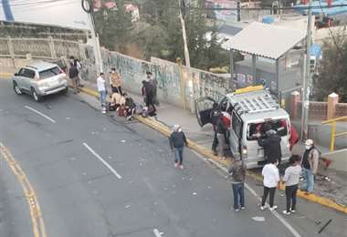 Confirman la muerte de una tercera persona a consecuencia del accidente de tránsito en la Curva de Olguín en La Paz