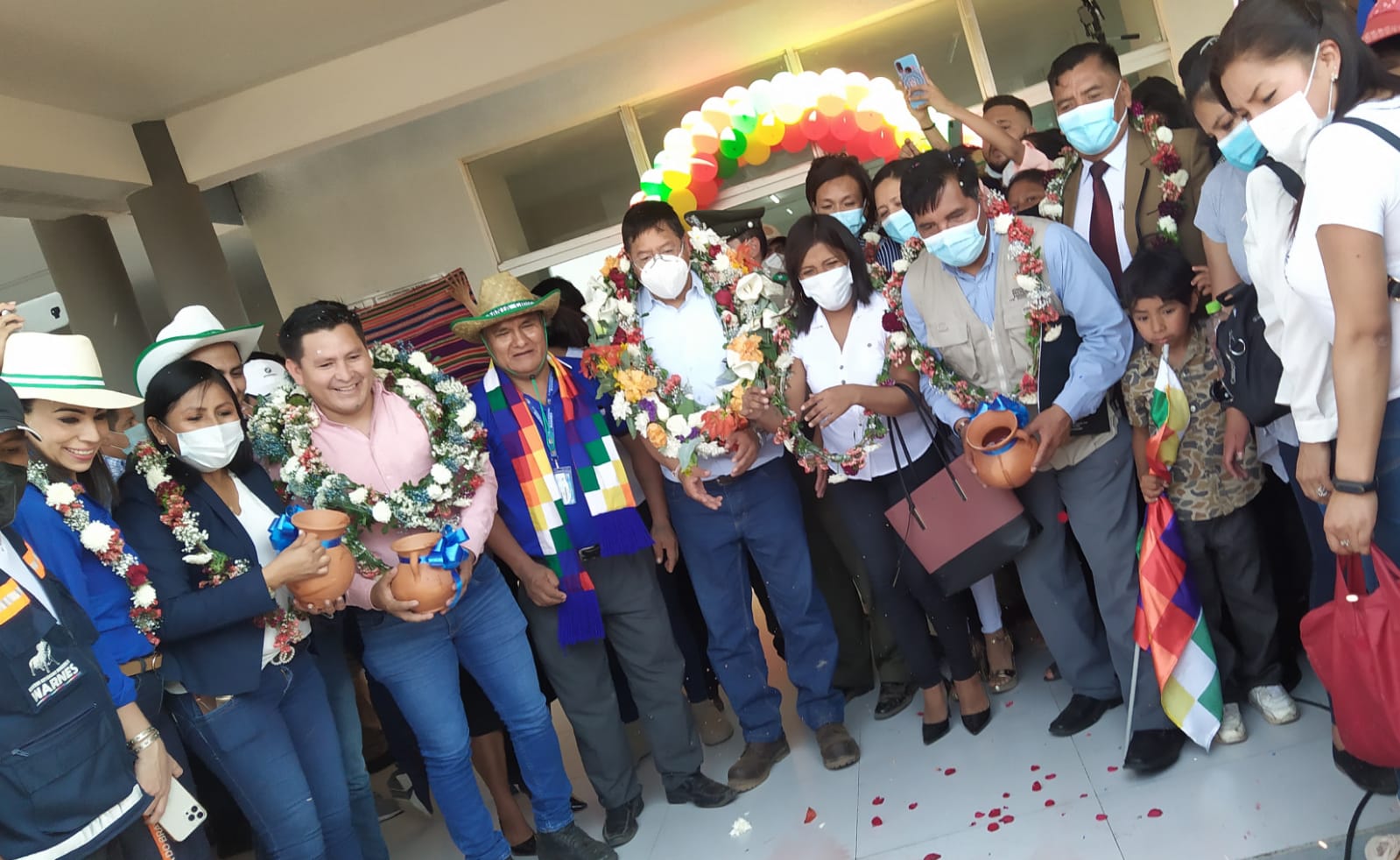 Educación impulsa el Bachillerato Técnico Humanístico para apoyar la reactivación económica de Bolivia