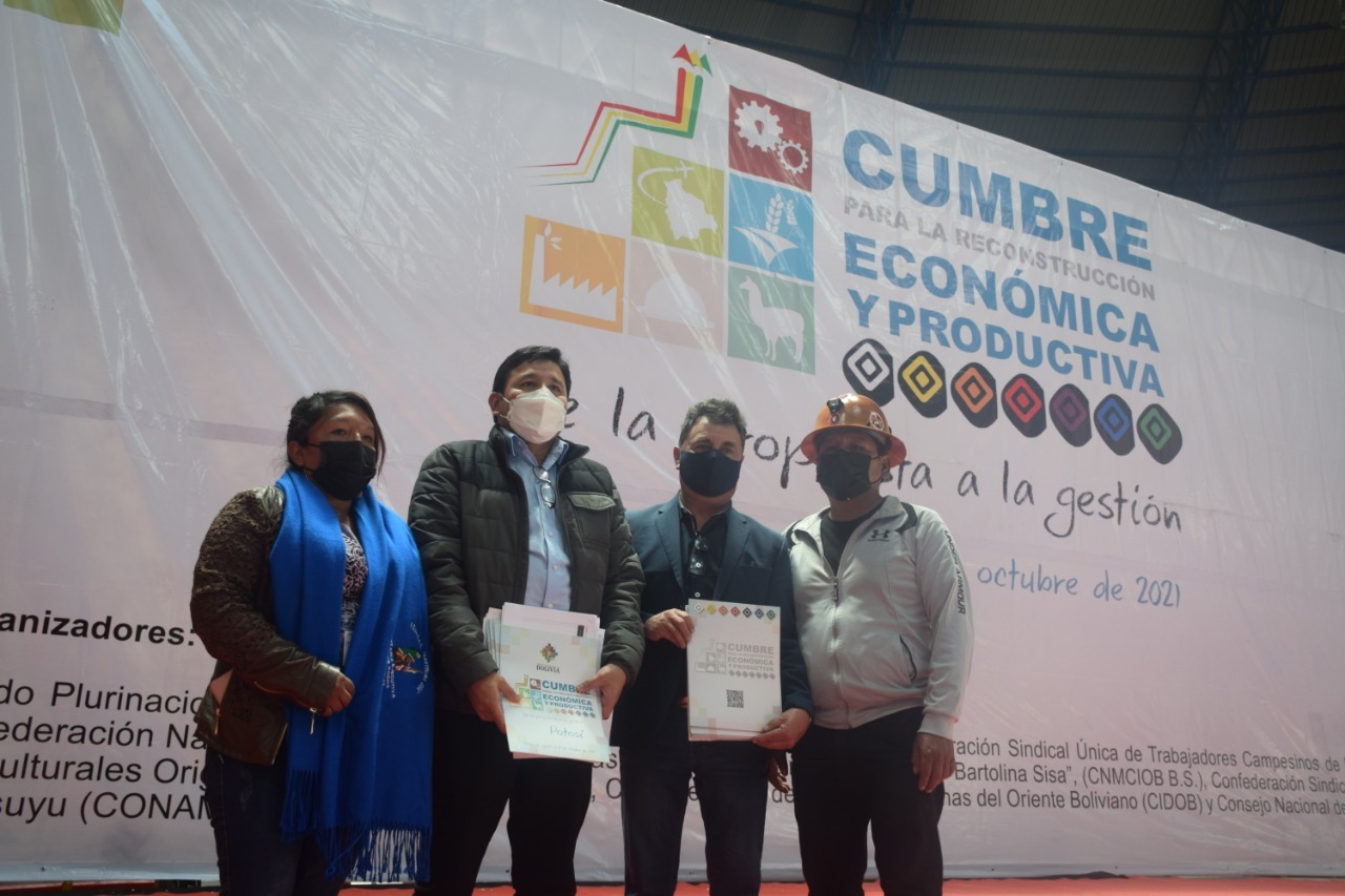 Cumbre para la Reconstrucción Económica y Productiva concluye en Potosí con 125 propuestas