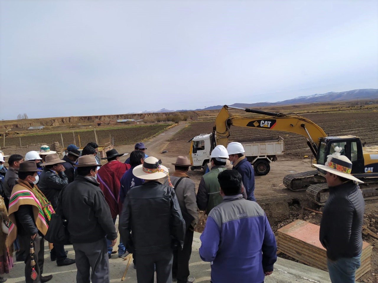 FPS reporta 90% de avance físico en la construcción de puentes vehiculares en Paria Soracachi en Oruro
