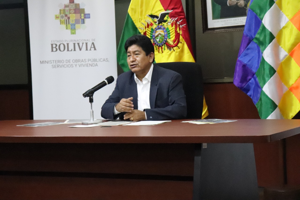 Ministro Montaño denuncia represalias a transportistas cruceños que no acatarán el paro para el 11 de octubre