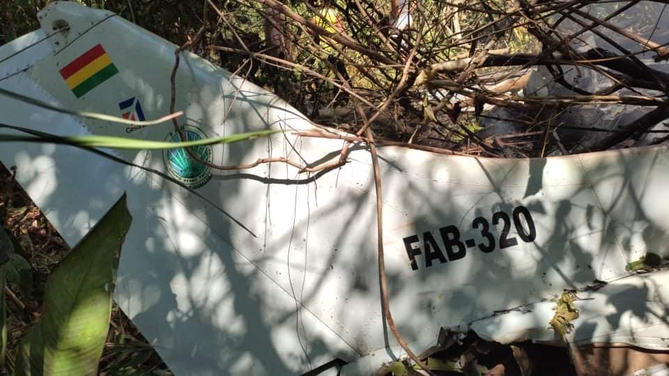 FAB confirma fallecimiento de seis personas en accidente aéreo y anuncia investigación del suceso