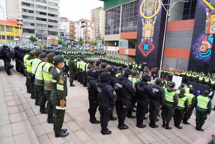 Gobierno desplazará a 10.000 efectivos policiales en el plan de seguridad Todos Santos