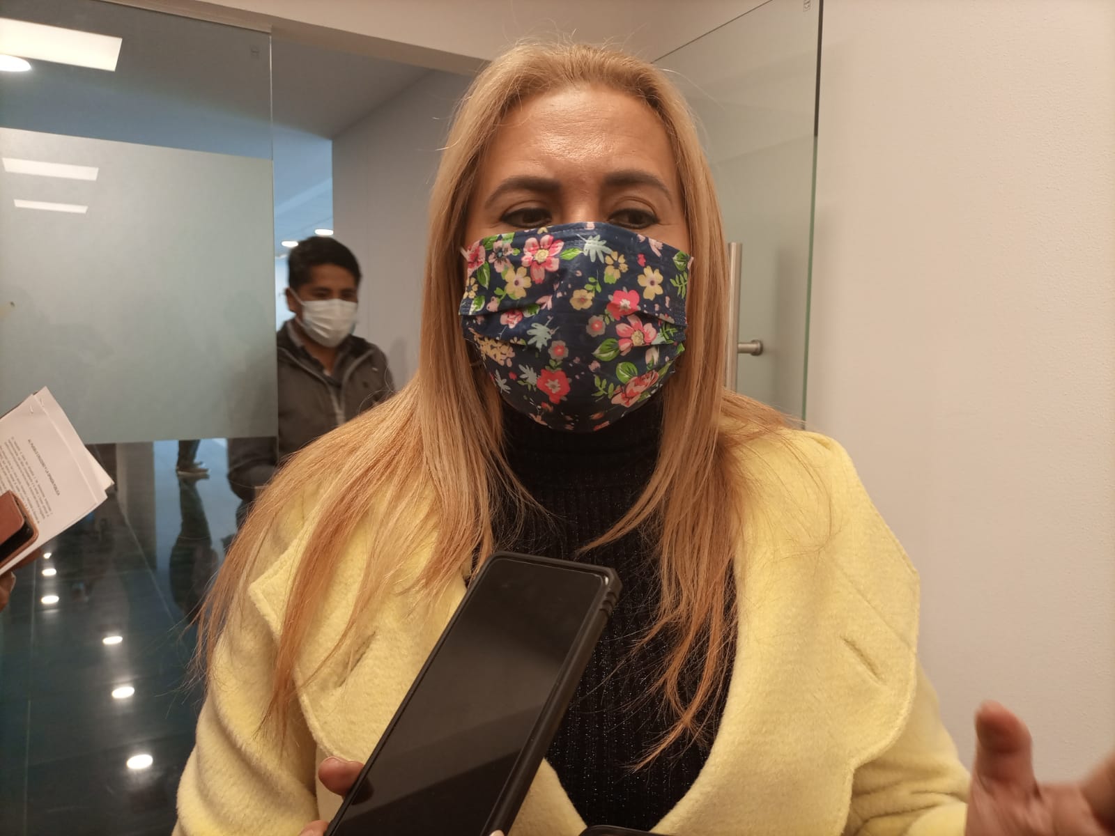 Diputada de Creemos tilda de “dictador” a Fernando Camacho y señala que maneja como “títeres” a sus diputados y senadores