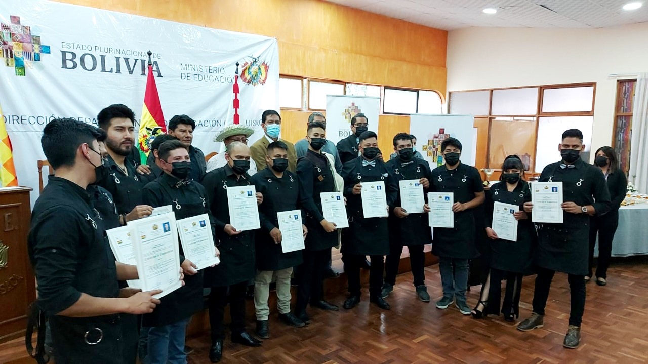 En Sucre 239 personas reciben el aval de Certificación de Competencias