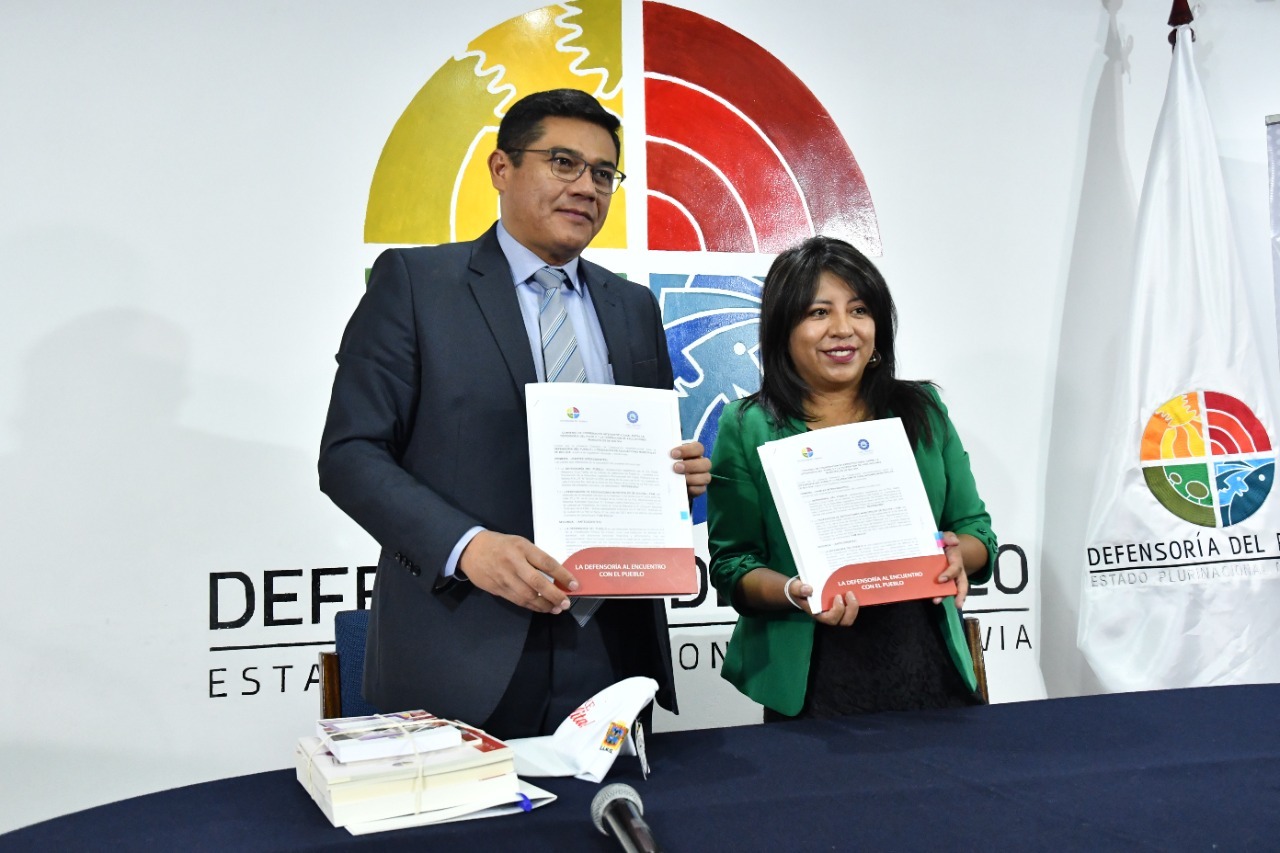FAM Bolivia y Defensoría del Pueblo firman convenio para trabajo conjunto en resguardo de los derechos humanos