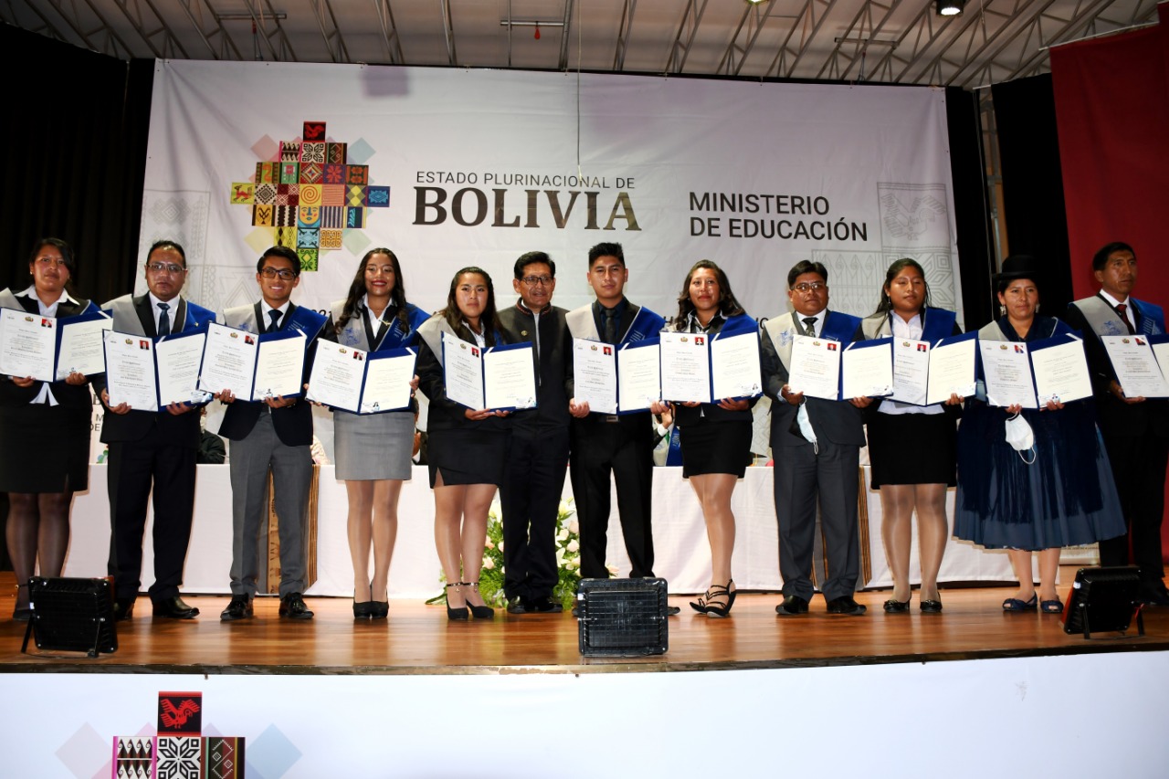 Ministerio de Educación realiza evaluación y proyección de la gestión escolar 2022