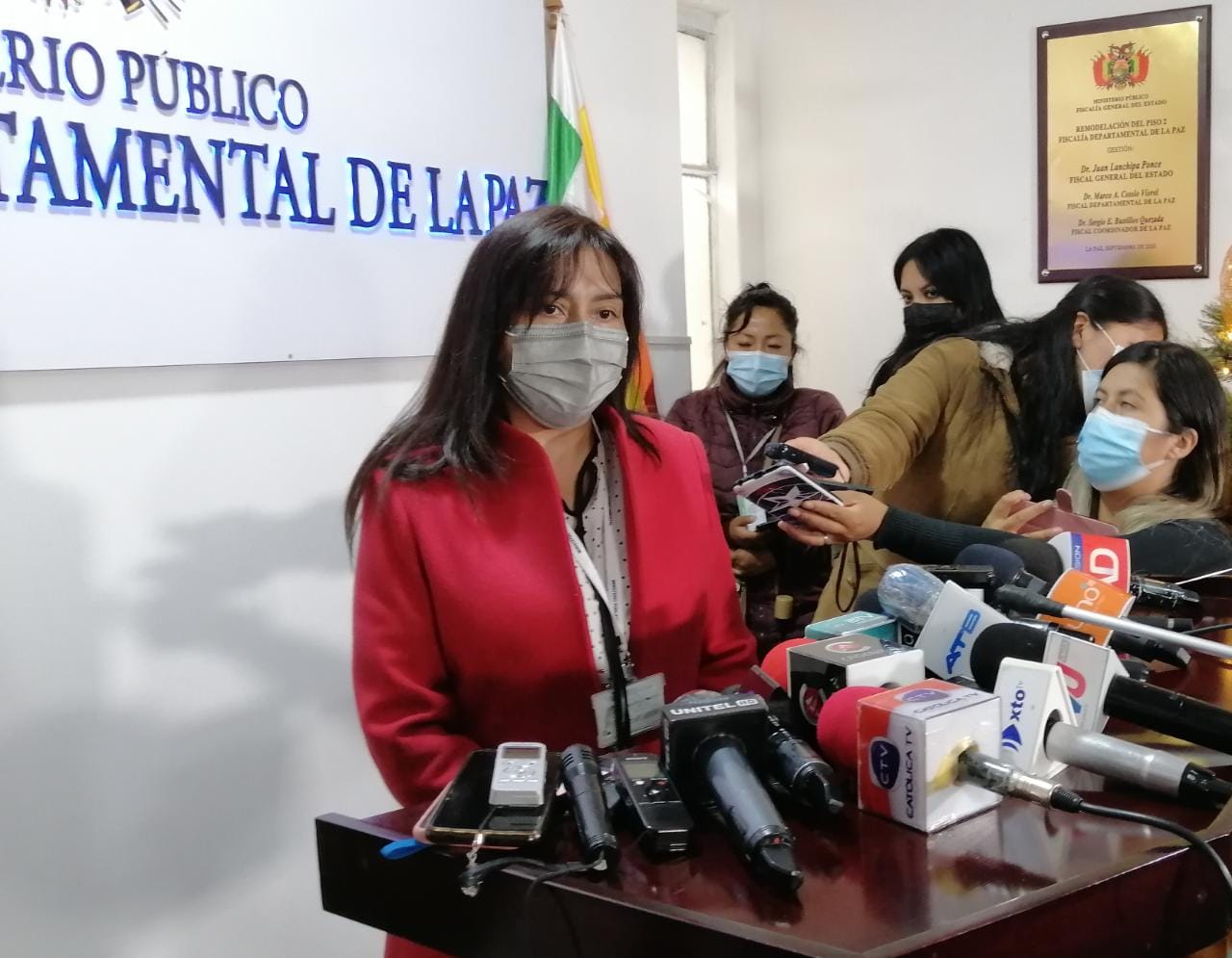 Congelan las cuentas bancarias y anotan bienes de sindicados en el caso de “contratos fantasmas” en la CNS de La Paz