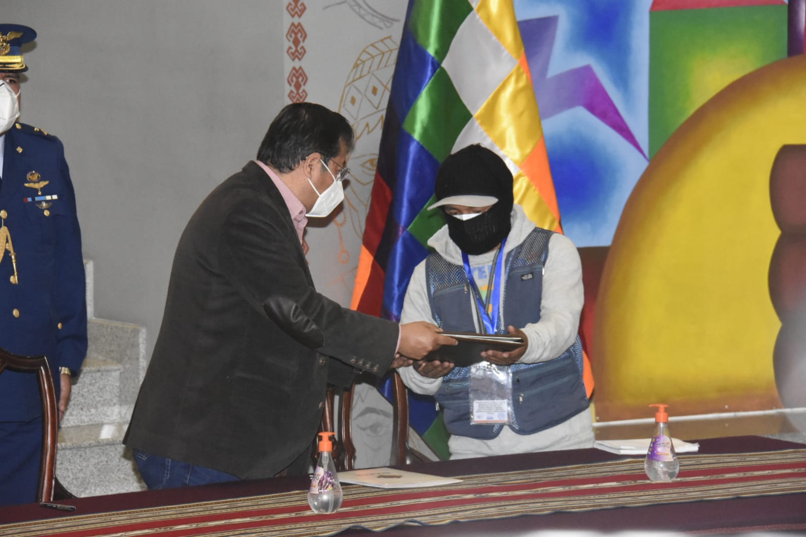 Gobierno carnetizará gratuitamente a niños y adolescentes de centros de acogida y en situación de calle (adelanto)