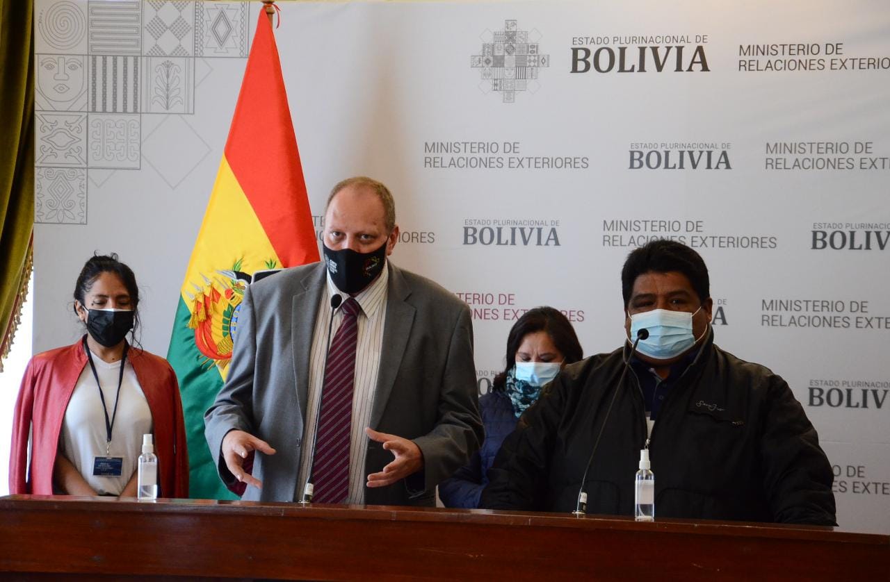 Bolivia envía propuesta a Chile para coordinar protocolos de bioseguridad y agilizar el paso del transporte pesado en frontera
