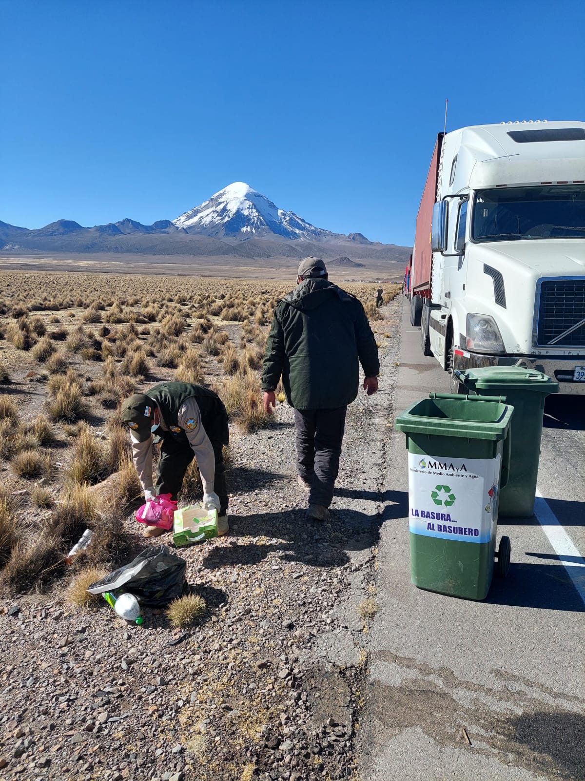 Preocupación en el Parque Nacional Sajama por acumulación de residuos sólidos