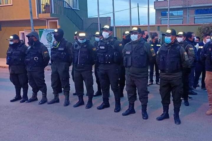 Policía y Migración realizan operativo de control en El Alto