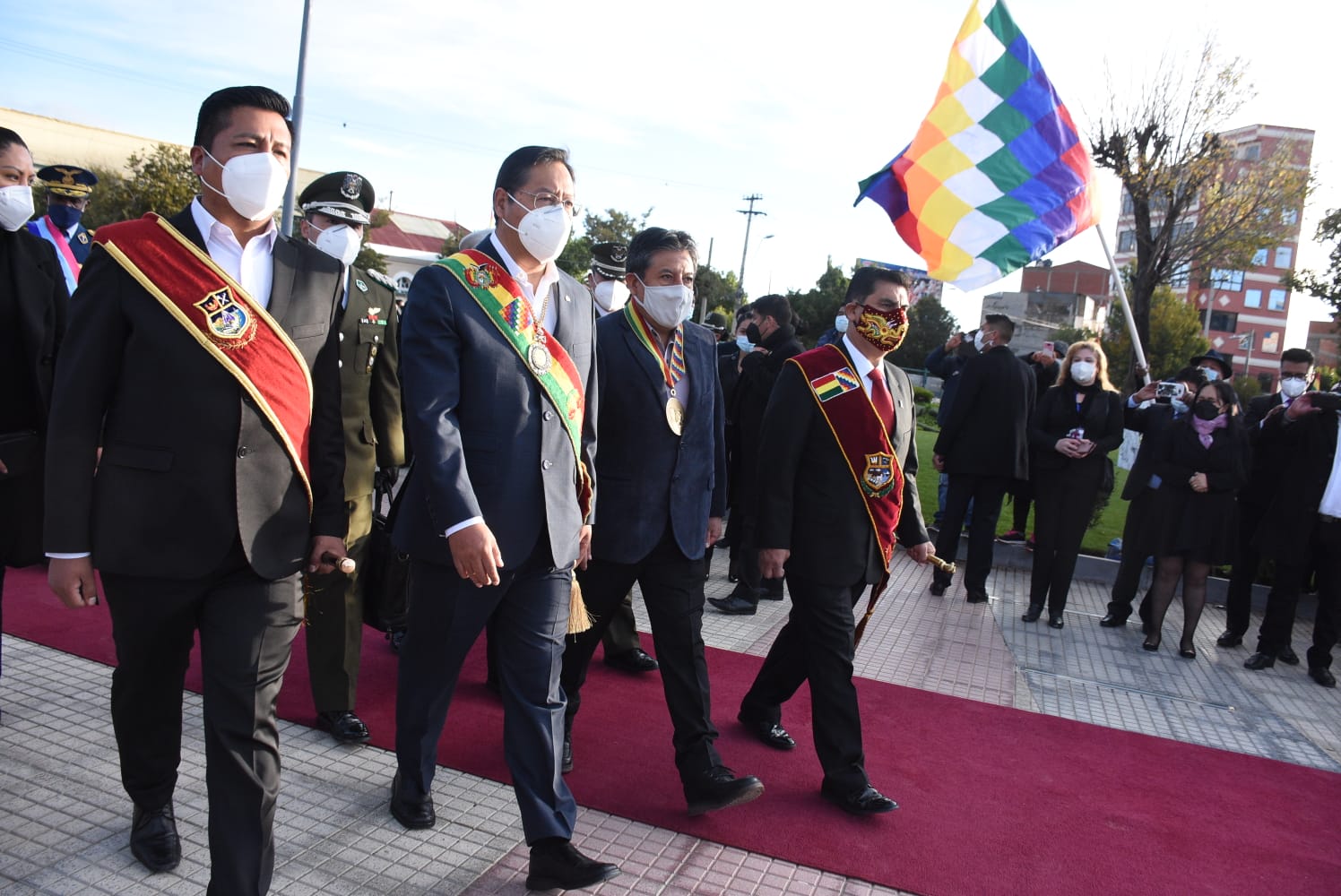 Presidente participa de actos protocolares por la efeméride de Oruro