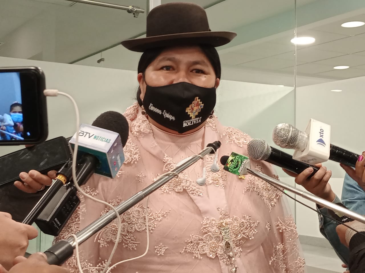 Senadora Quispe pide investigar a Carlos Mesa por su complicidad en golpe de Estado de 2019