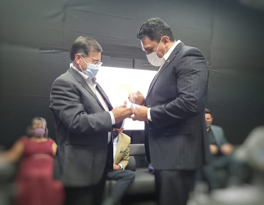 Stand de YPFB fue el más destacado y presentó la mejor imagen corporativa en la Feicobol