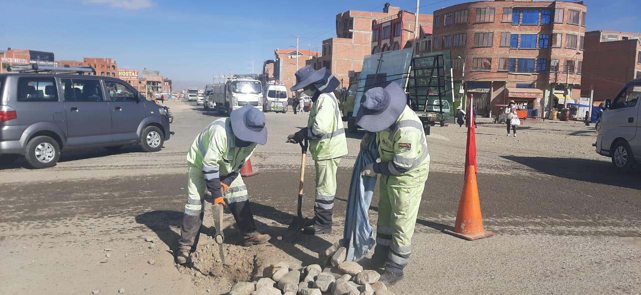 Gobierno destina más de Bs 356 millones para las microempresas “Pro-Viales” de la ABC