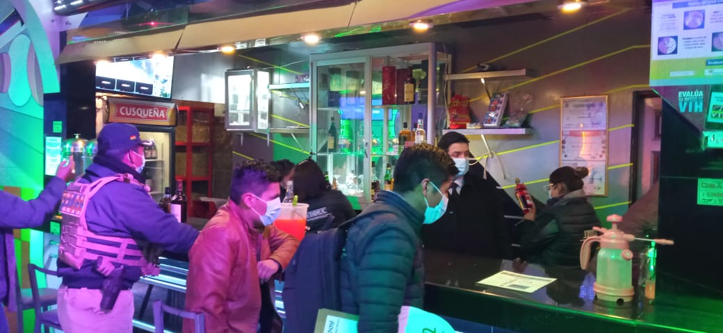 Viceministro Silva: Operativos de control en licorerías de El Alto evidencian productos de contrabando y adulterados