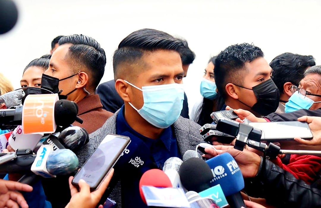 Presidente del Senado exige sanción para juez que liberó a feminicida