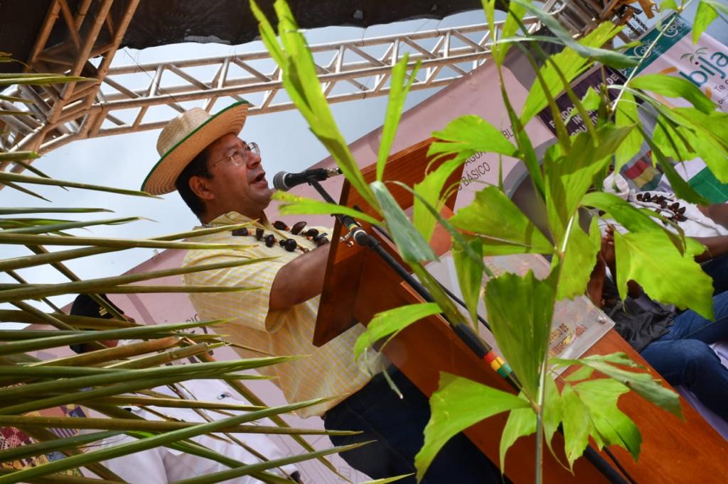 Presidente entrega proyecto de relleno sanitario para la gestión integral de residuos sólidos en Cobija