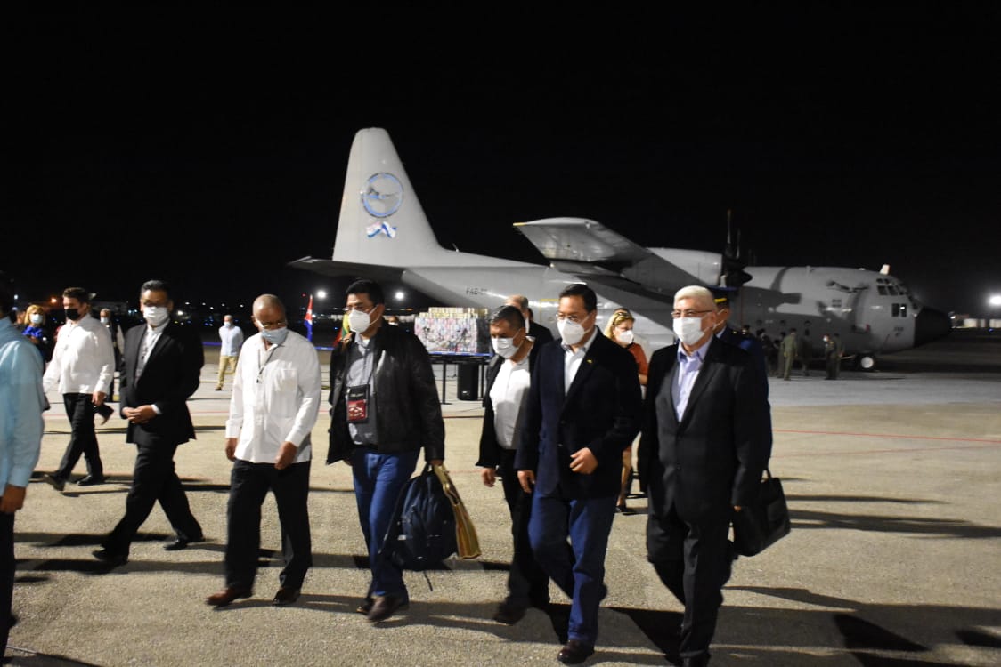 Presidente Arce arriba a Cuba para participar de Cumbre del ALBA - TCP y entrega 20 t de ayuda