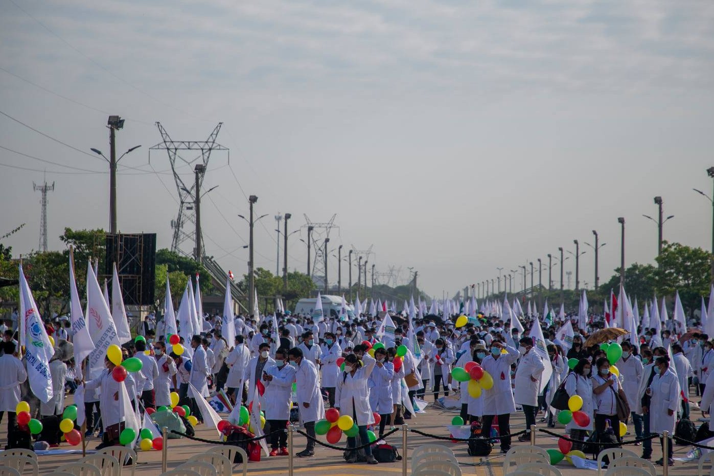 Presidente Arce saluda el “Pacto por la Salud y la Vida” asumido por las brigadas médicas