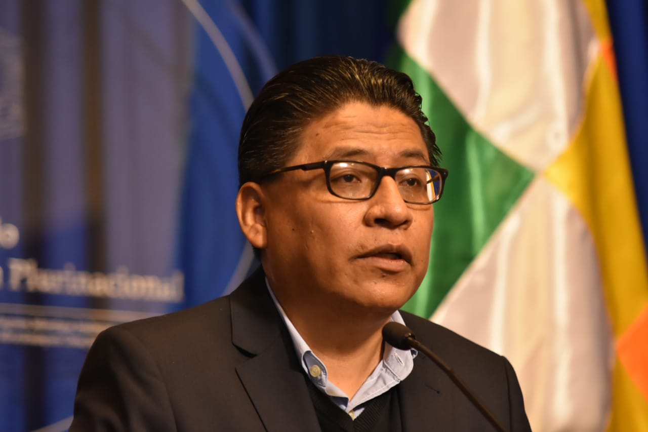 Ministro Lima exhorta a tres medios a seguir comunicado de la ANP y cumplir con responsabilidad su trabajo