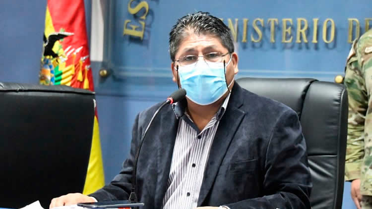 Defensa Civil asegura que incendios en Santa Cruz están controlados y acusa a medio internacional por desinformar