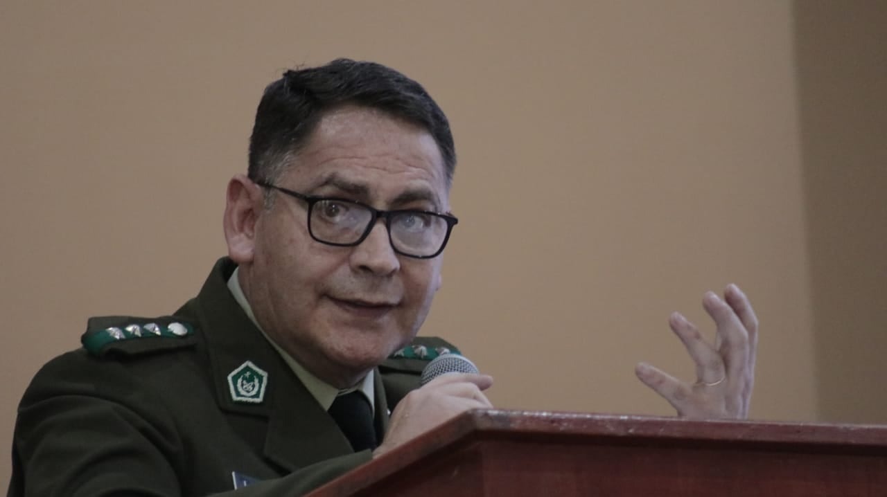 Policía Boliviana trabajará un nuevo plan de carrera al interior de la institución