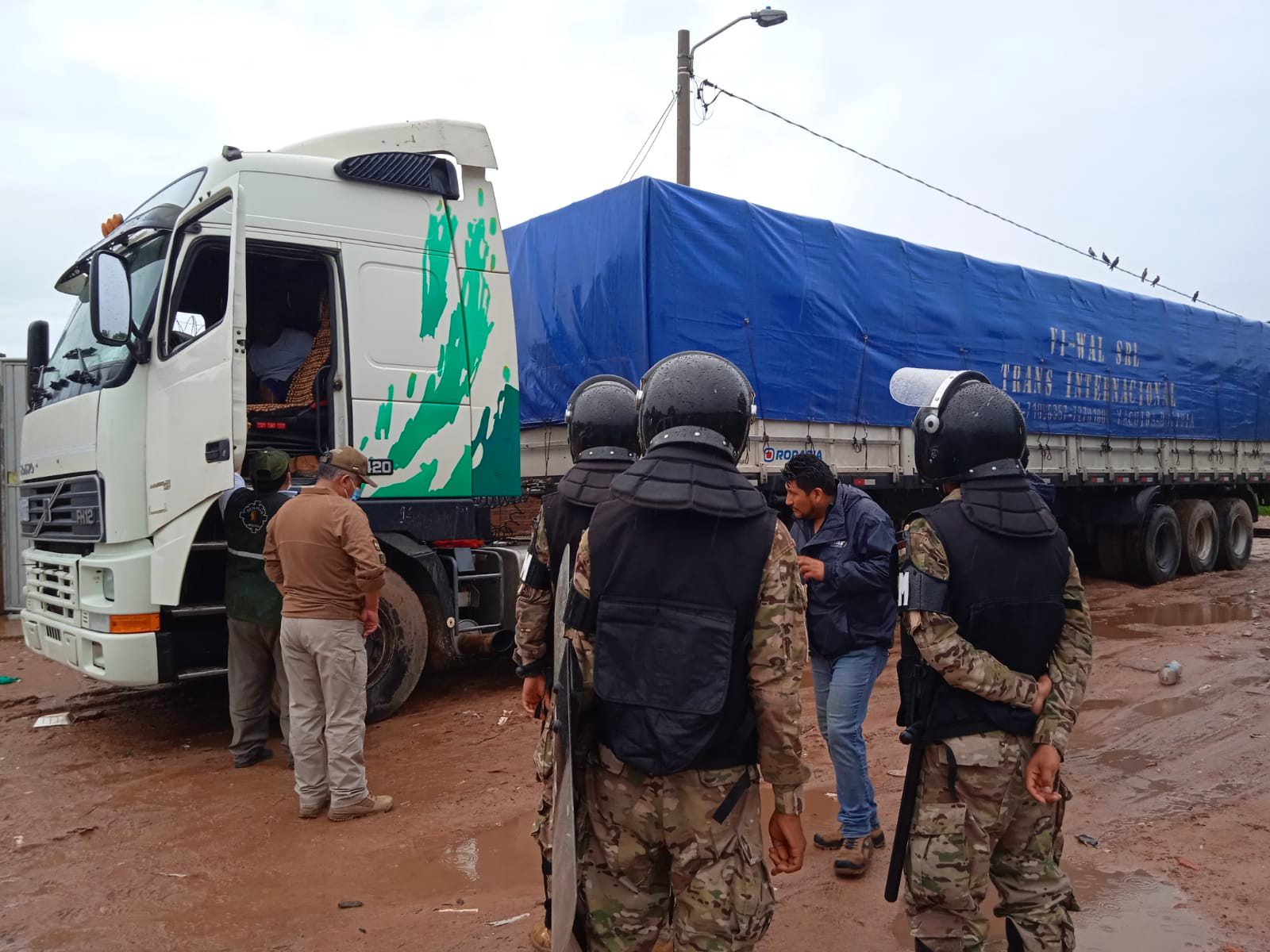 Operativo conjunto logra comisar 150 toneladas de maíz transgénico en Santa Cruz