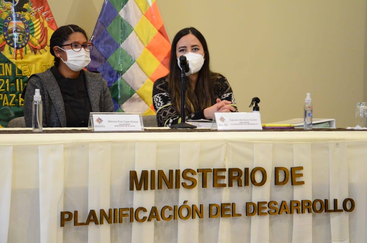 Ministra de Planificación y alcaldesa de El Alto aclaran que el PDES no atenta a las autonomías regionales y territoriales