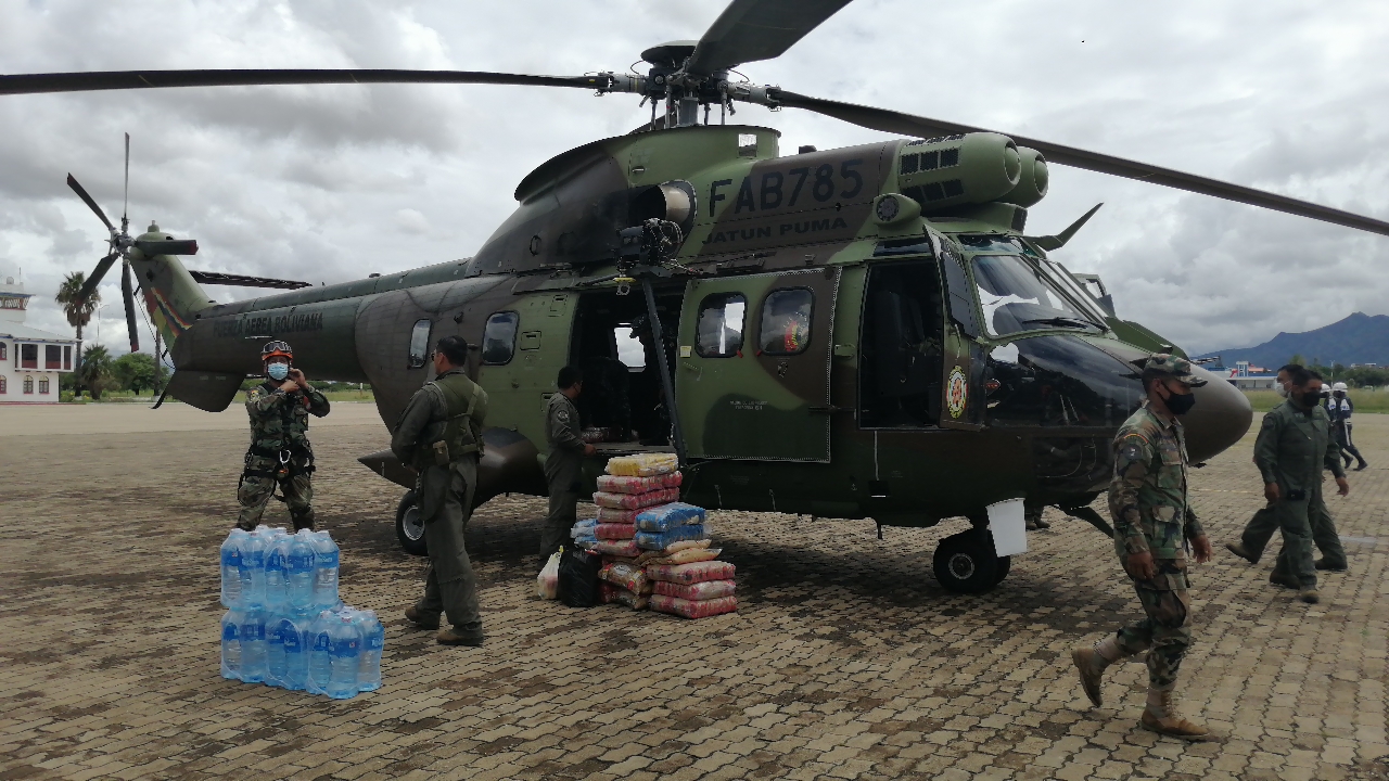 Gobierno traslada seis toneladas de ayuda humanitaria a Tarija