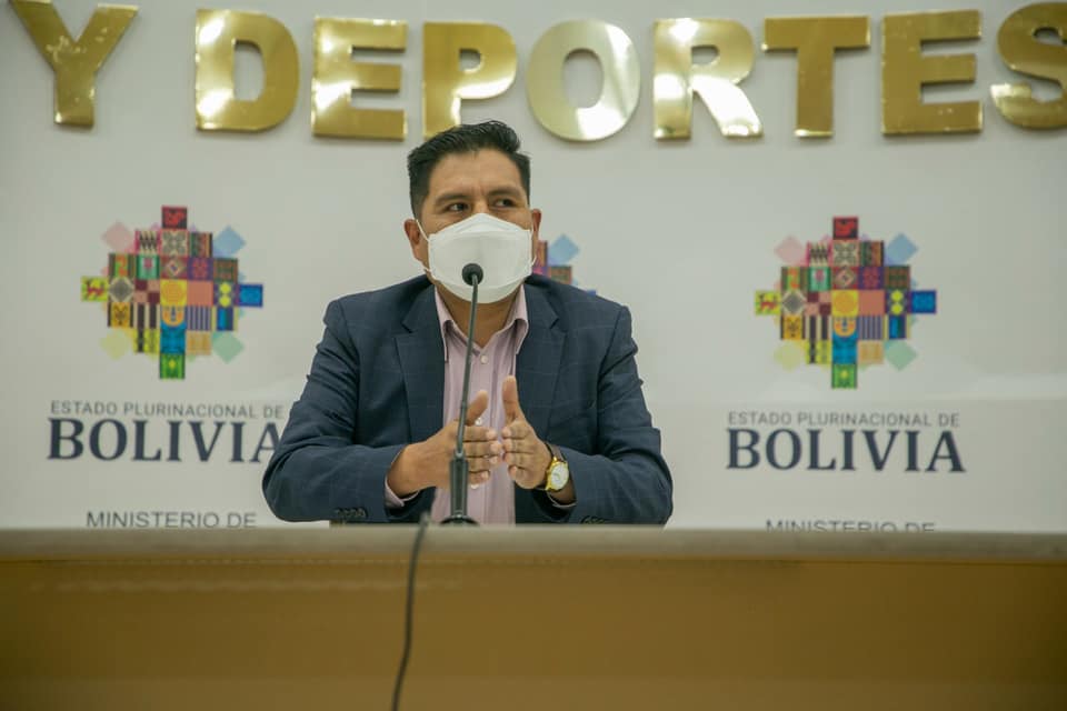 Ministro pide a los Sedes acelerar distribución de vacunas a los municipios y centros de salud