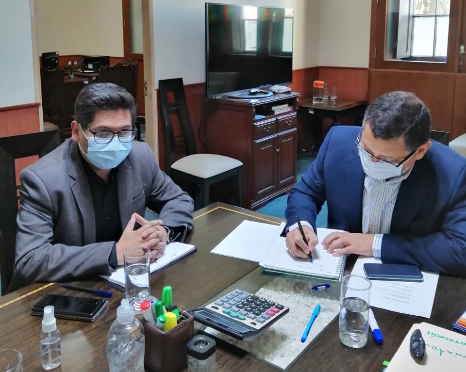 Ministro Montenegro se reúne con autoridades de Tarija para reactivar la economía regional